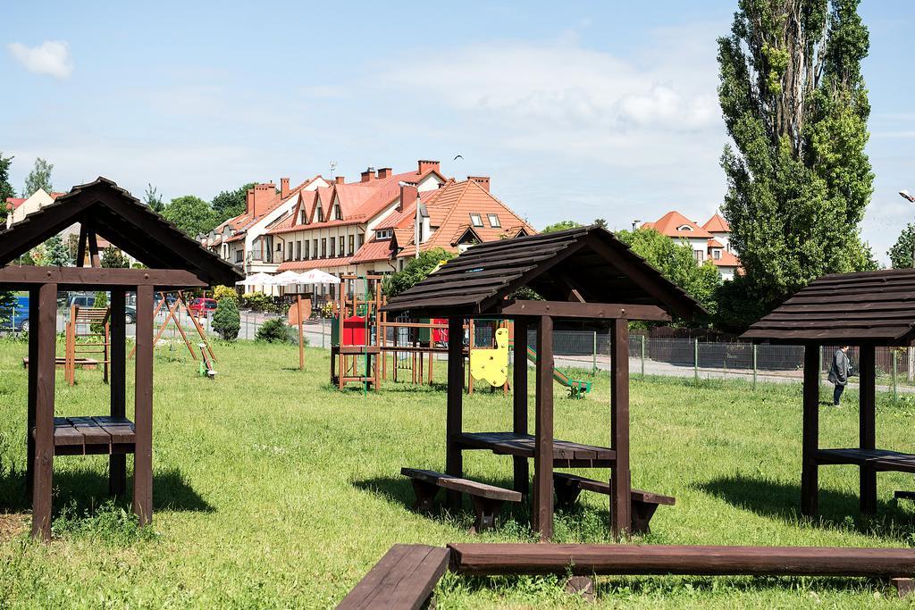 Hotel Karczowka Kielce Bagian luar foto
