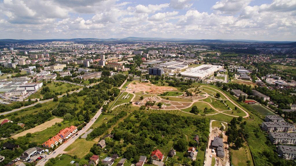 Hotel Karczowka Kielce Bagian luar foto