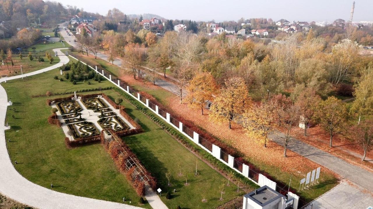 Hotel Karczowka Kielce Bagian luar foto