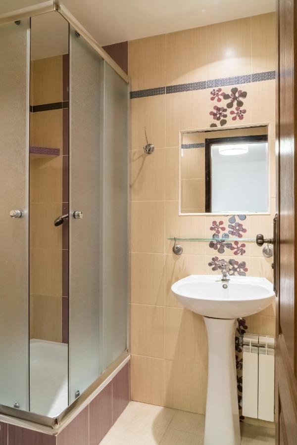 Hotel Karczowka Kielce Bagian luar foto