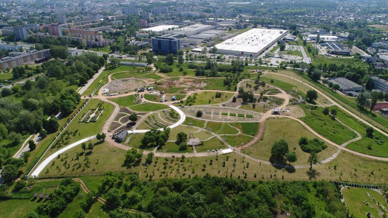 Hotel Karczowka Kielce Bagian luar foto